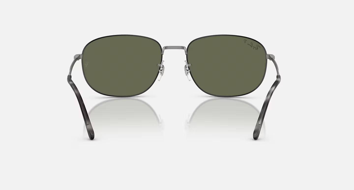RAY-BAN MATTE BLACK ON MATTE GUNMTL FRAME W/GREEN POLARIZED LENS